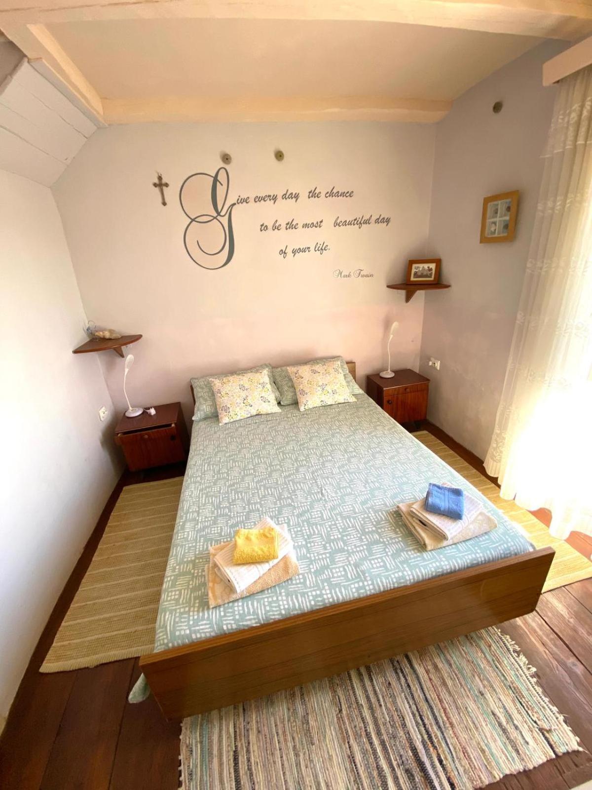 Apartment Cacini Dvori Lastovo Екстер'єр фото